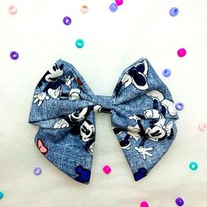 Handmade Mickey/Minnie Mouse Clip Bow 5”in